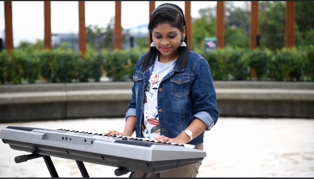 Young talent: Perananti wows netizens by playing piano ‘blindfolded’