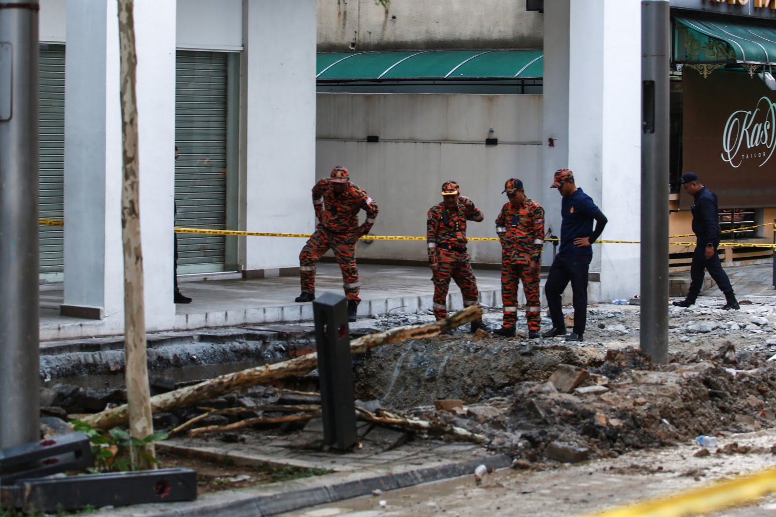 DAY 4 – SAR OPERATION FOR MISSING WOMAN IN SINKHOLE CONTINUES WITH FLUSHING TECHNIQUE