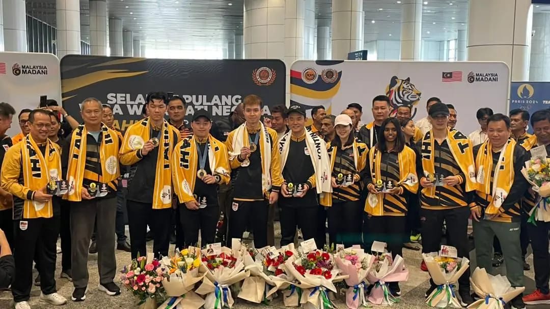 Hero’s Welcome for Malaysian Shuttlers
