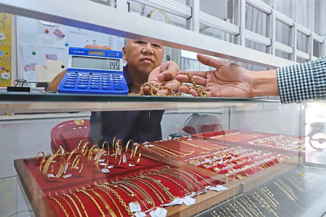 Rise of the Ringgit Spurs Gold Rush