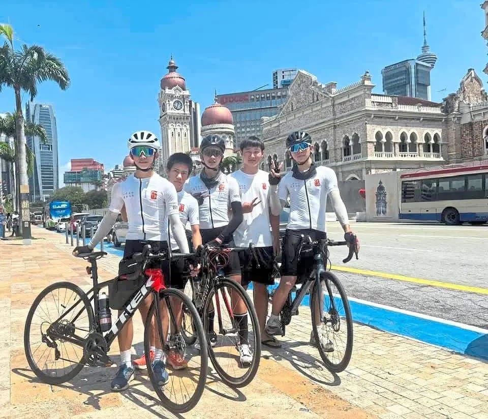 Five friends cycle across Malaysia, raise RM50K for children with cancer