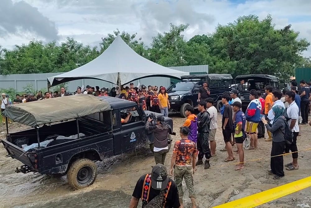 Prime Minister Mobilizes Federal Aid for Sabah Flood Victims